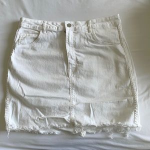 White denim stretchy skirt